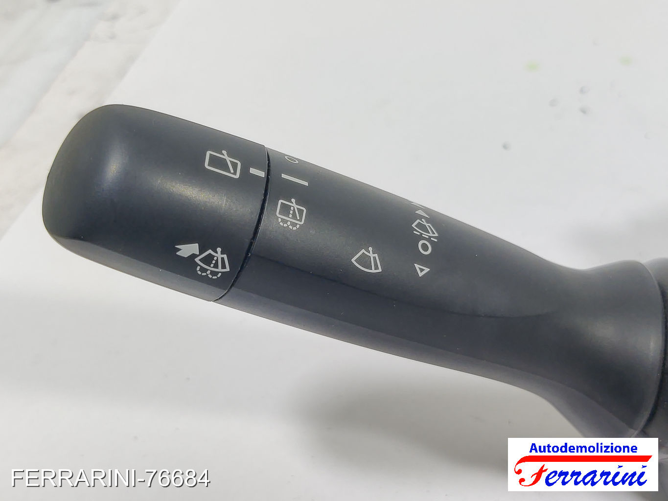 Devioluci TOYOTA IQ J1 2009-2015 8924574010, 8430774020, 75B998 7