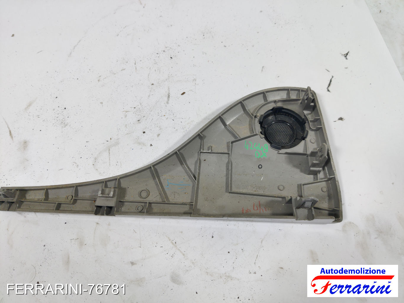rivetimento coperchio interno specchietto destro TOYOTA IQ J1 2009-2015