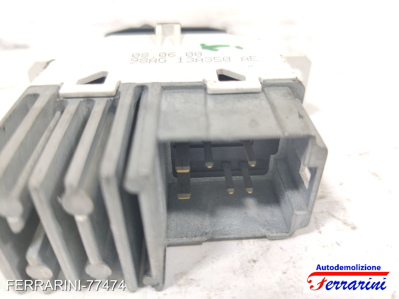 Interruttore Quattro Frecce FORD FOCUS SW DNW 1999-2004 98AG13A350AE