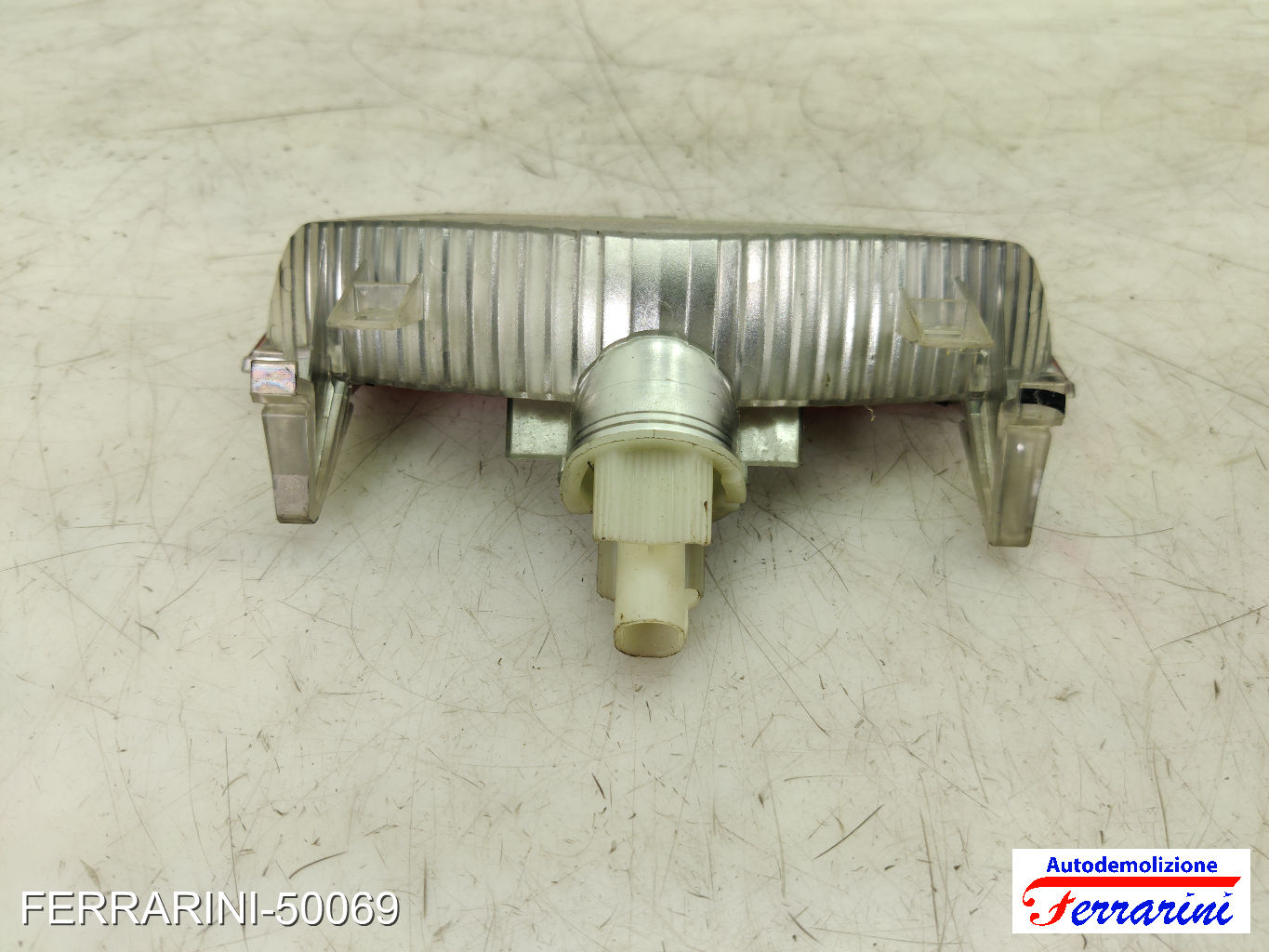 Terzo Stop NISSAN MICRA 3 K12 2003-2010 26555AX720, 26550AX720