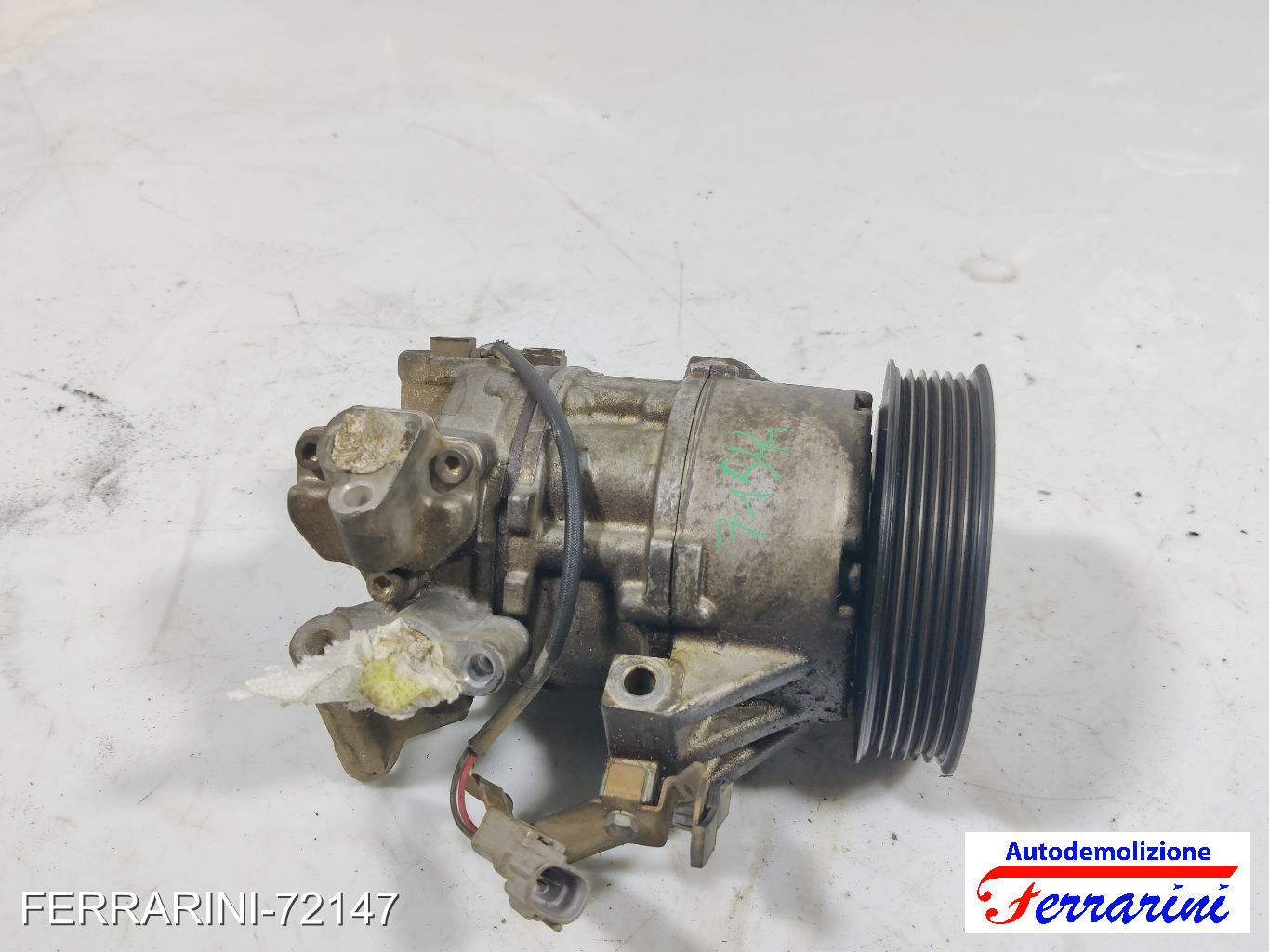Compressore Clima TOYOTA YARIS P1 1.0 1999-2005 8832052010, HFC134A, GE447220946 8