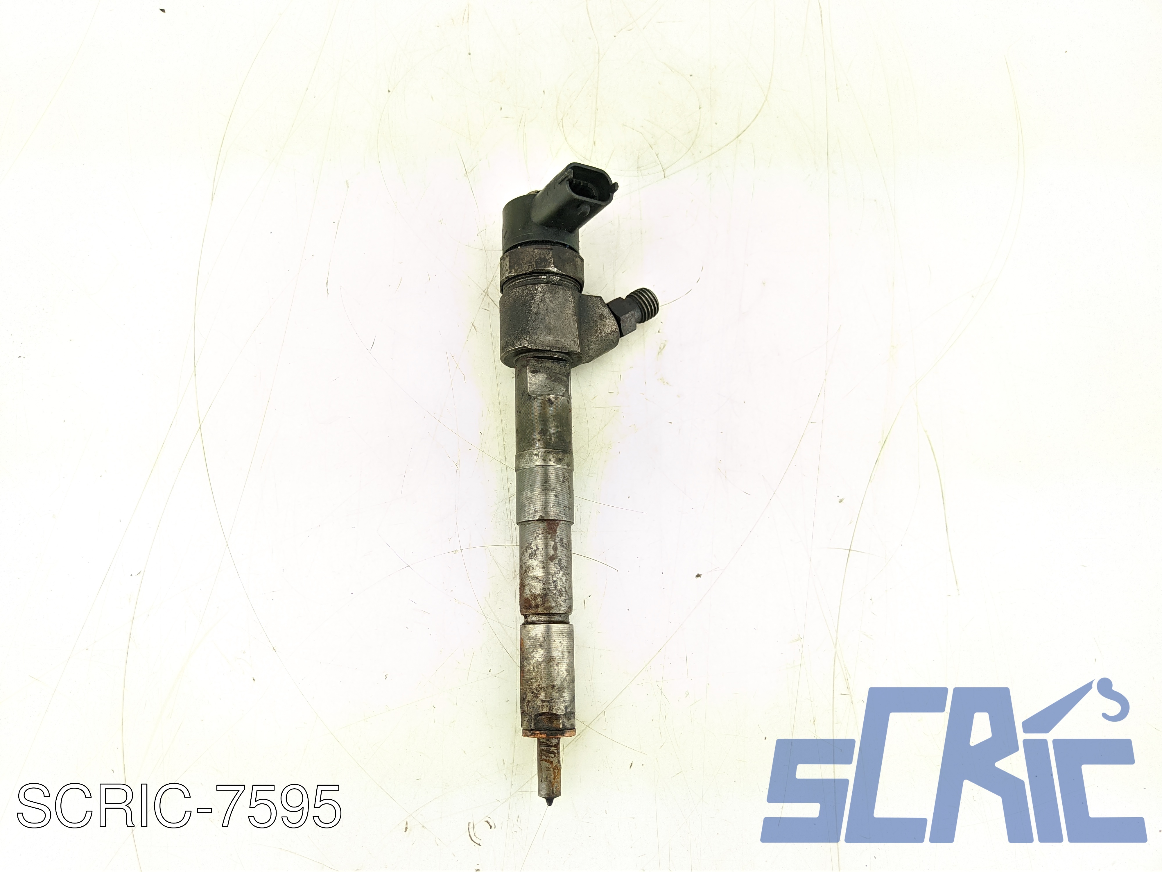 Iniettore ALFA ROMEO GT 937 1.9 JTD 2003-2010 0445110111, 55193808, 73503097