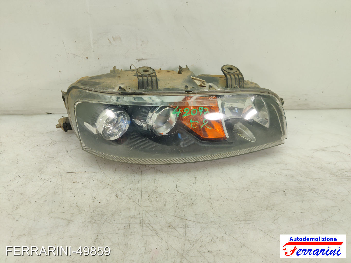 Faro Anteriore FIAT PUNTO 188 1999-2010 destro, dx 46522719, 46814548, 51712393