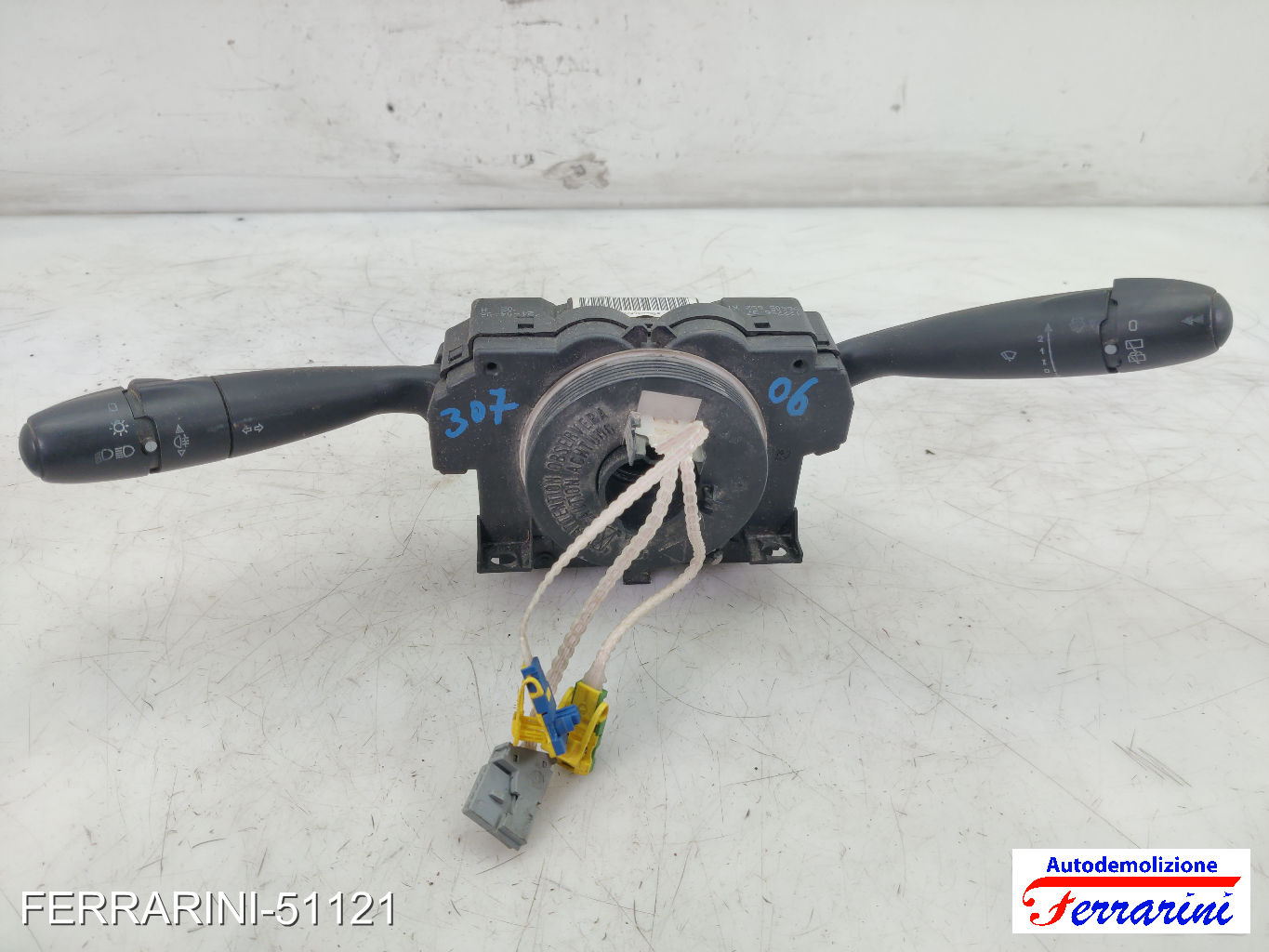 Devioluci PEUGEOT 307 3A/C 2004-2009 96605652XT, 6242C4, 12275637R