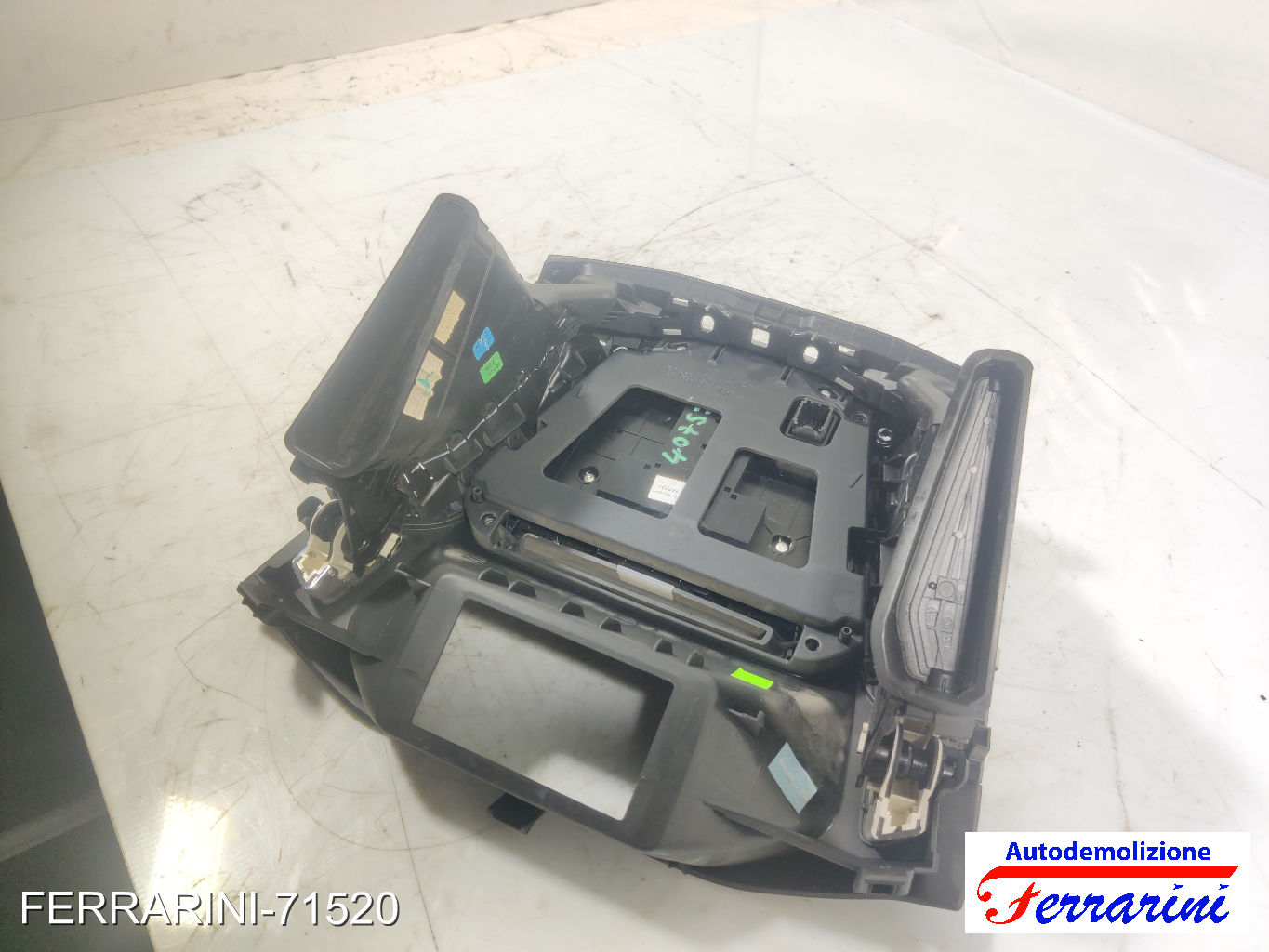 tasteira radio consolle centrale FORD FOCUS 3 TURNIER 2010-2023 BM5T18K811SA