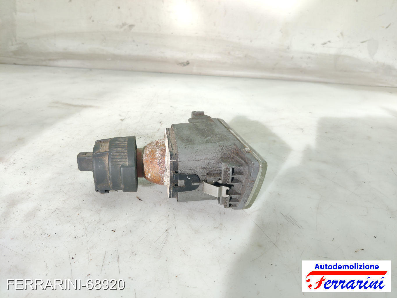 Fendinebbia VW GOLF 3 1H1 1995-1997 sinistro, sx 1H0941699B, 1H0941699