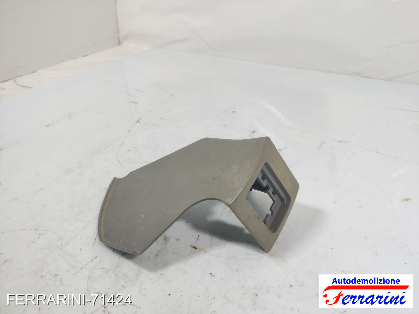 laterale plancia con foro regolatore altezza fari FIAT PANDA 141 1992-1996 6