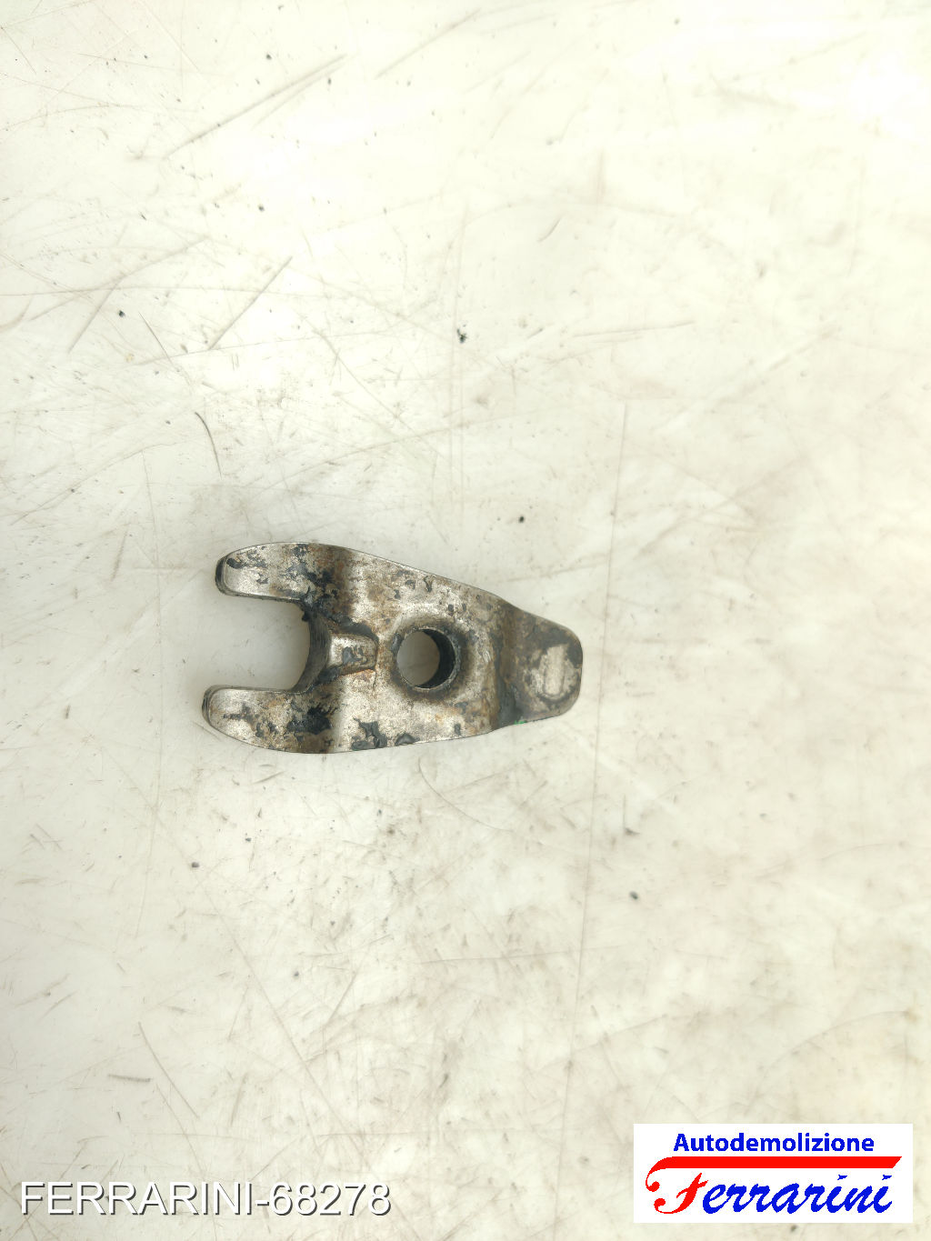 kit 4 staffe iniettori CITROEN C2 JM 1.4 HDI 2003-2009 198263, 1233685, 198283 9