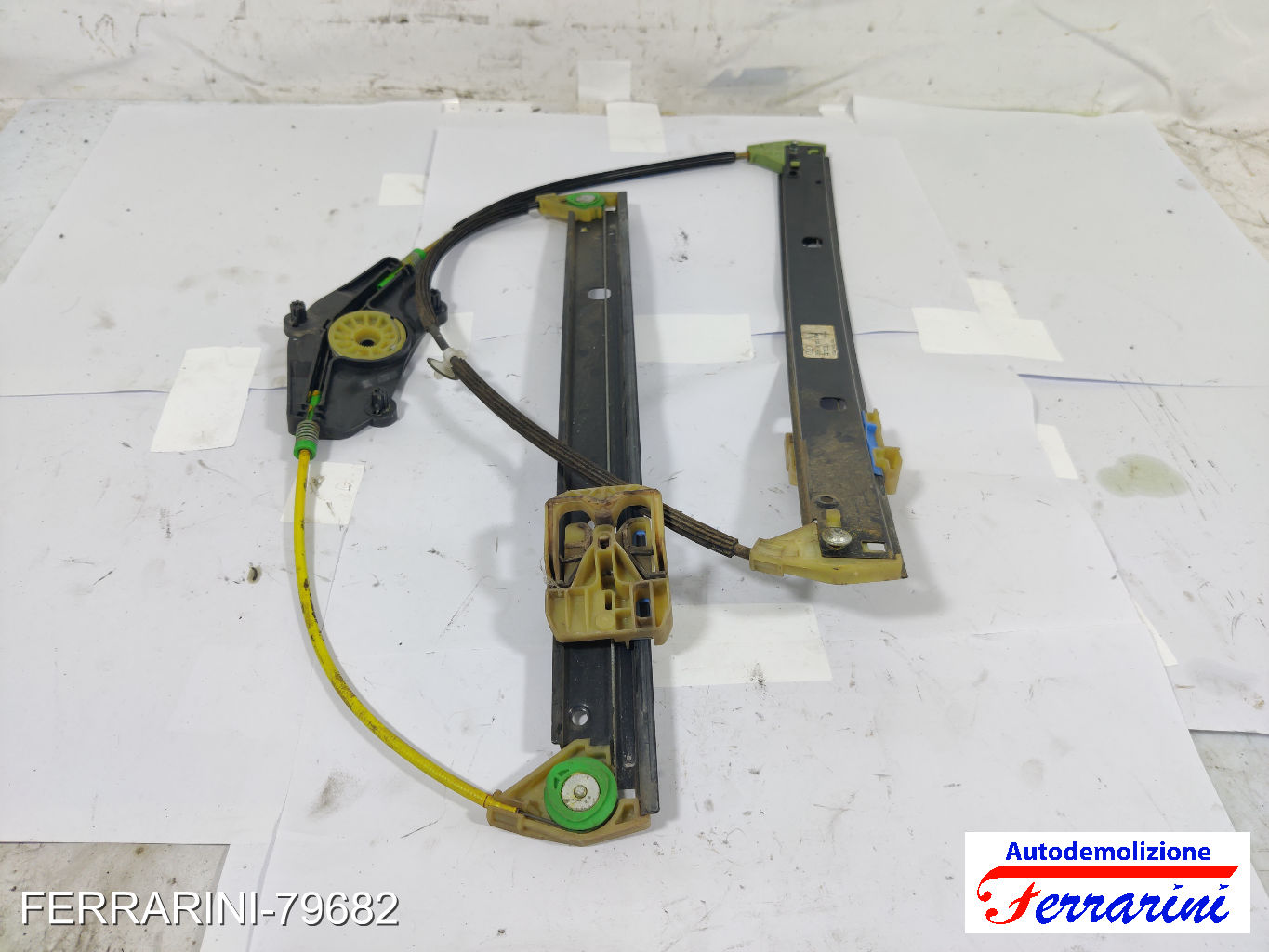 Alzavetro AUDI A4 AT 8K5 2008-2015 destro, dx, frontale, anteriore 8K0837462