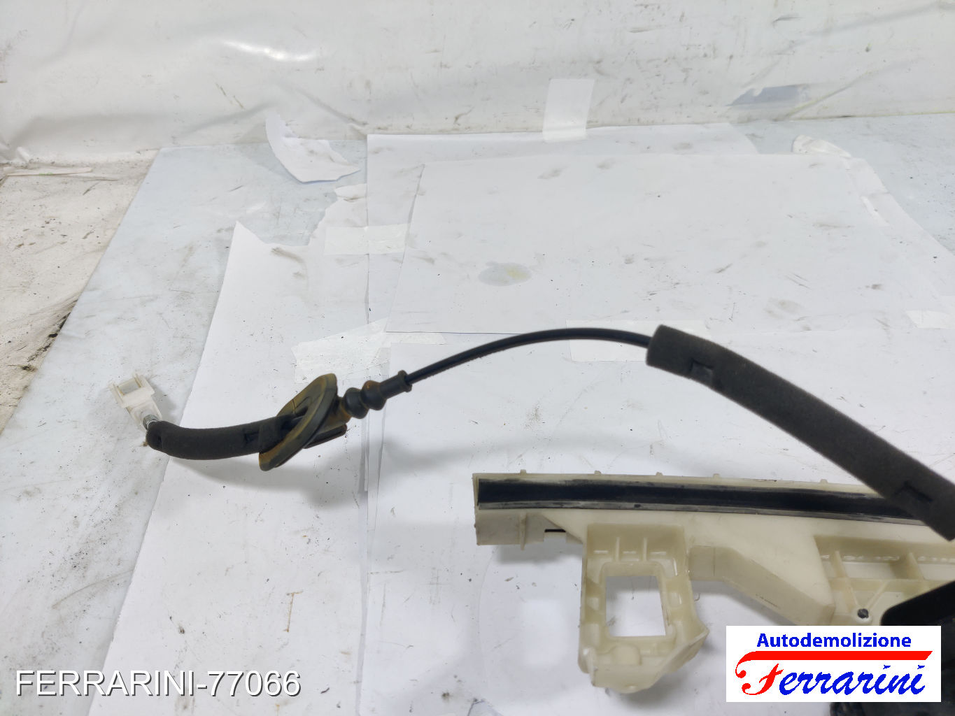 Serratura Porta FORD EDGE 2015-2018 destro, dx, frontale, anteriore