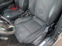 Alfa Romeo 147 937 1.9 JTDM 16V 150CV 2004-2010