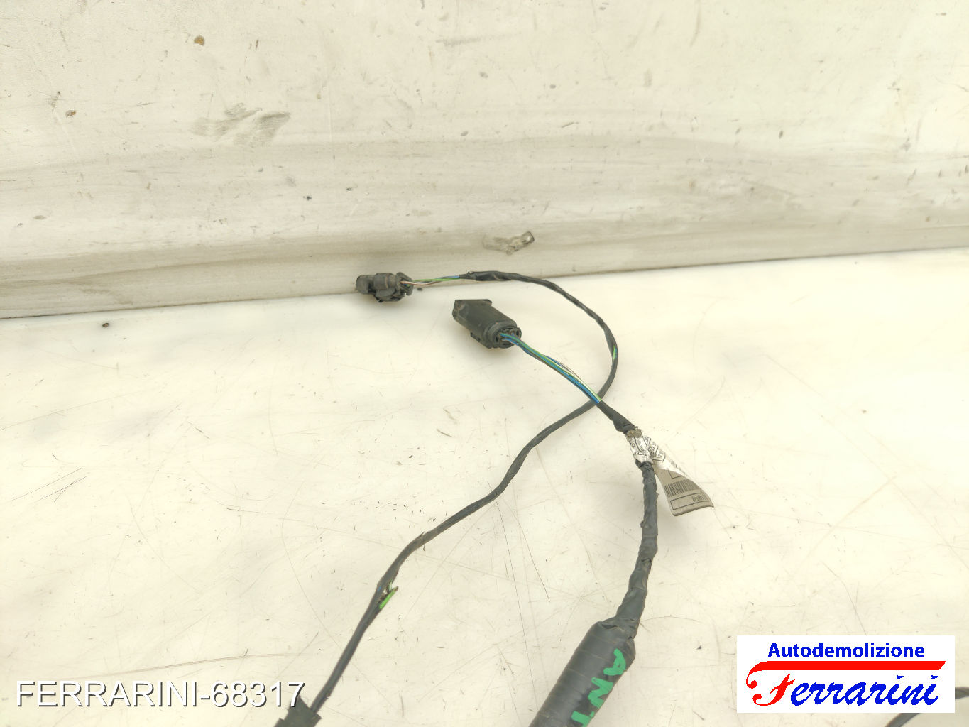 sensori parcheggio anteriore BMW X1 F48 SDRIVE 18D 2015-2023 61129392513 7