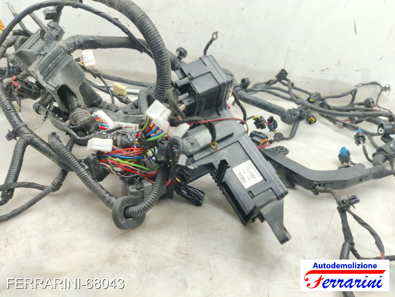 Cablaggio Motore HYUNDAI I10 BA, IA 1.0 2013-2023 91110B9000 17