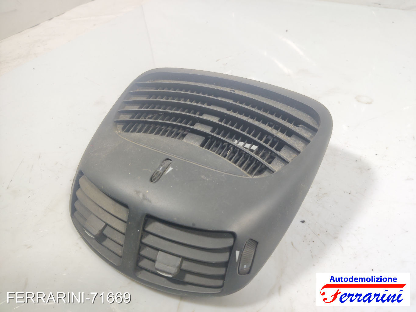 Bocchetta Areazione ALFA ROMEO 147 937 2004-2010 anteriore, frontale centrale 11