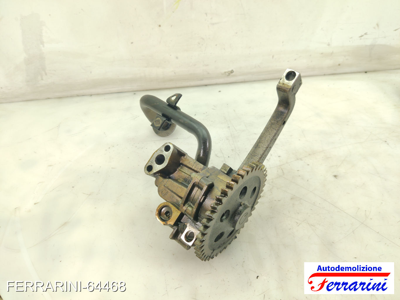 Pompa Olio Motore VW TOUAREG 7L6, 7L7, 7LA 2.5 R5 TDI 2003-2010 070115105A