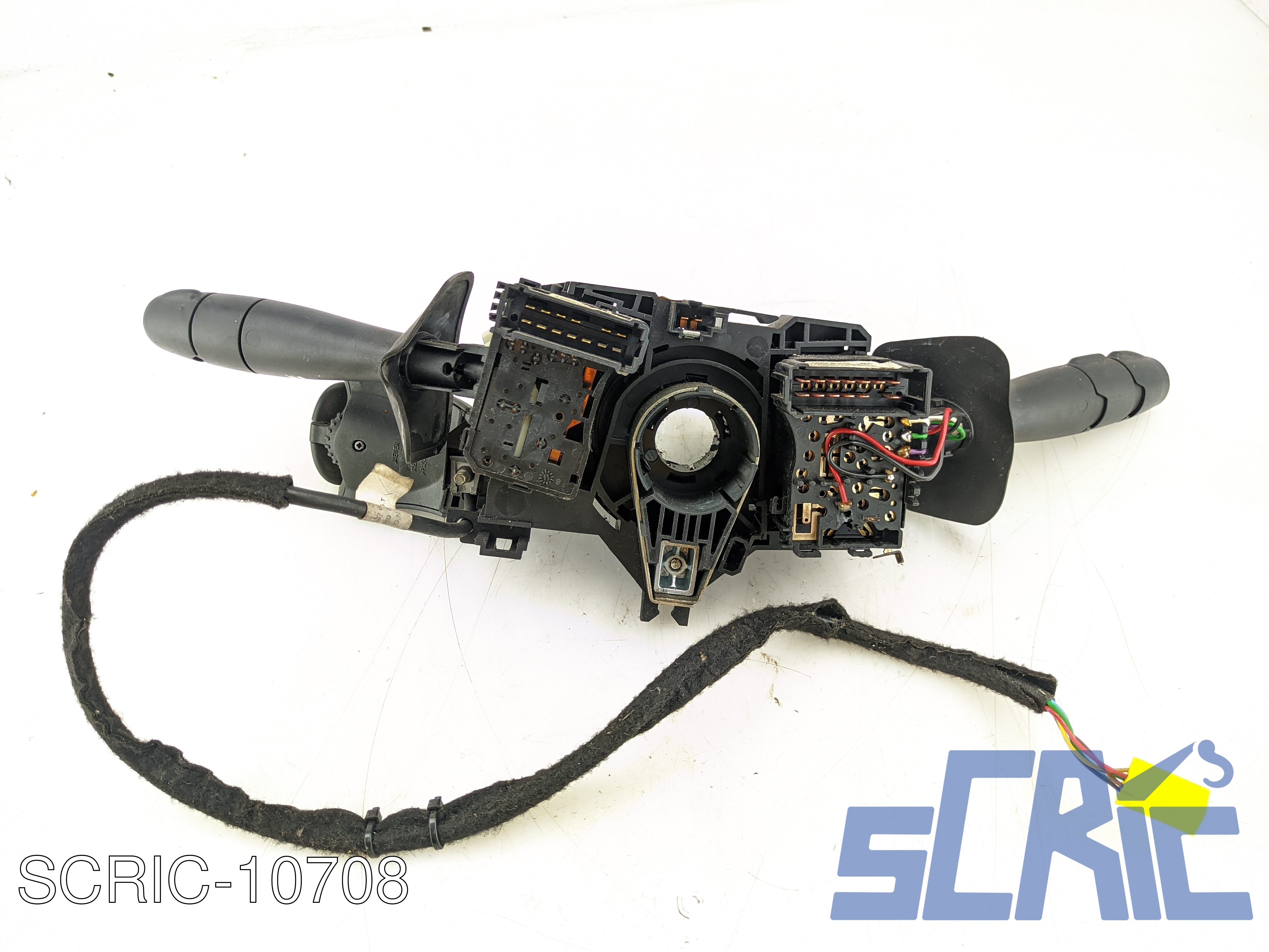 Devioluci DACIA SANDERO 2009-2012 8200792586, 901057667, 10012