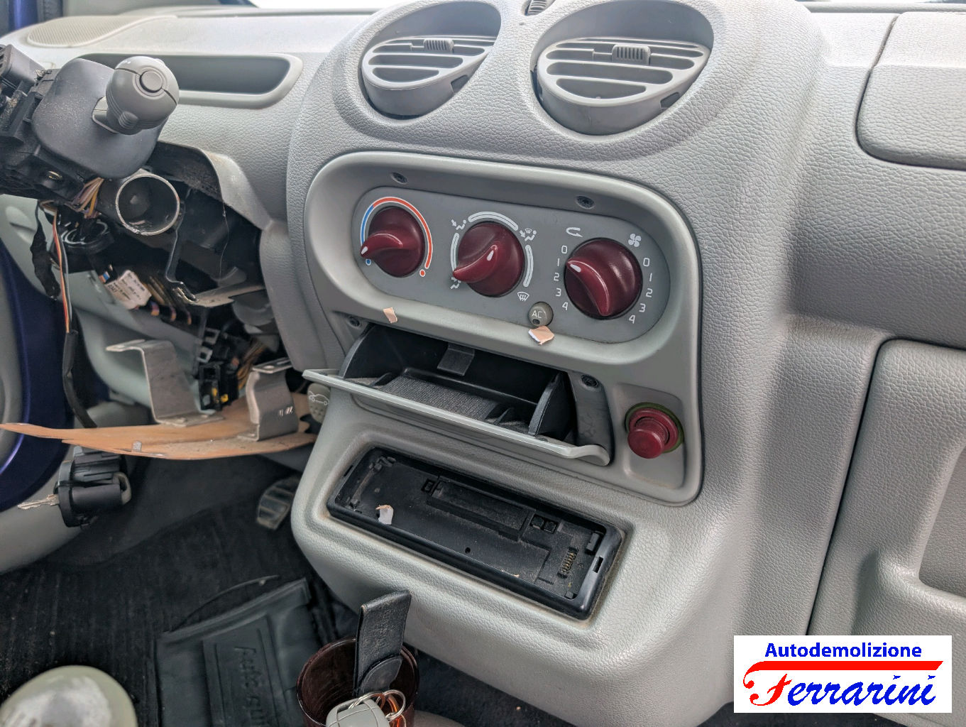 Renault Twingo 1 C06 1.2 58CV 1996-2007
