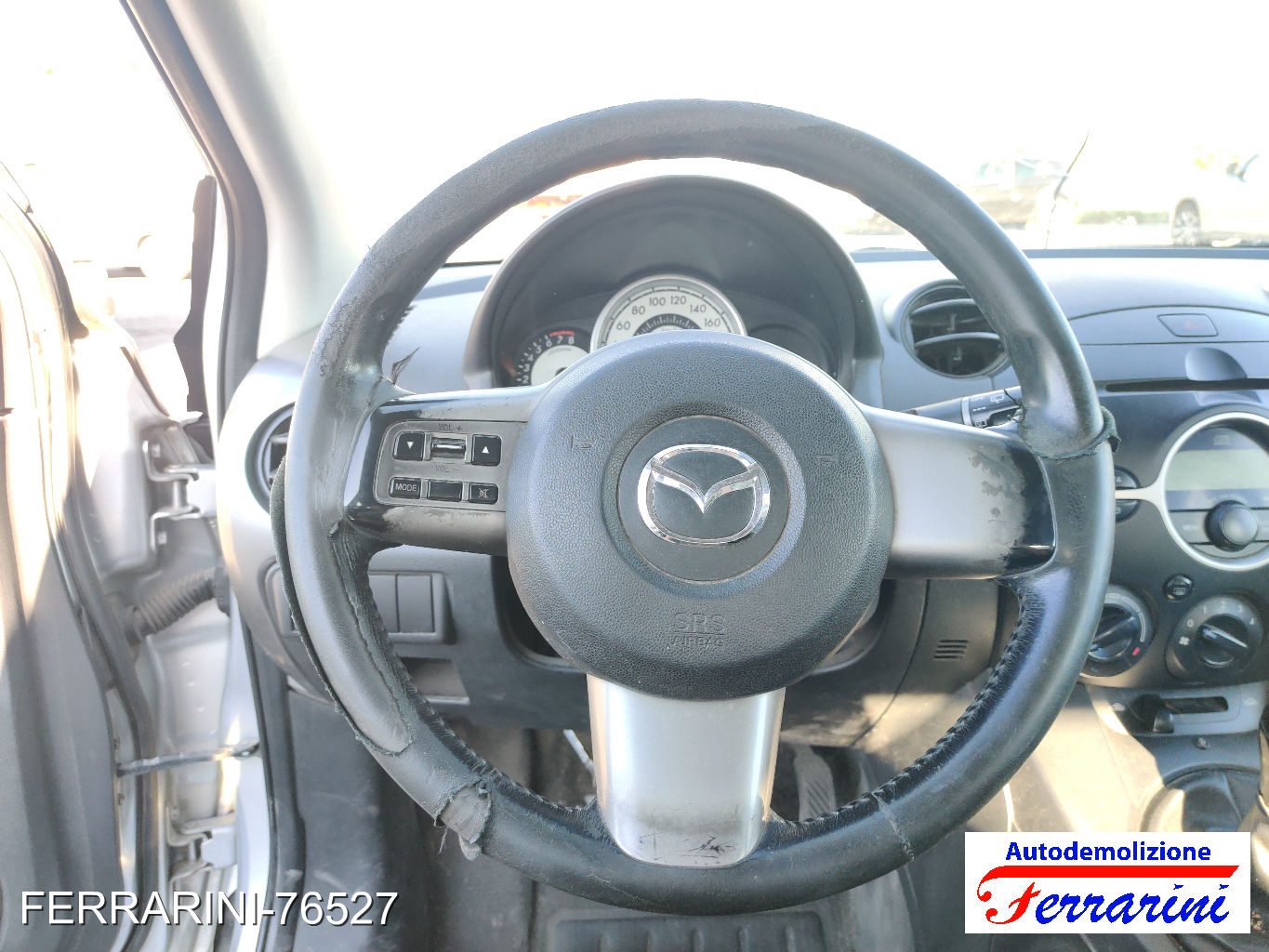 Mazda 2 27
