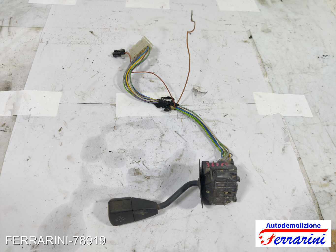 Leva Comando Luci Frecce BMW SERIE 3 E36 1993-1998 61318360907, 0130931 8