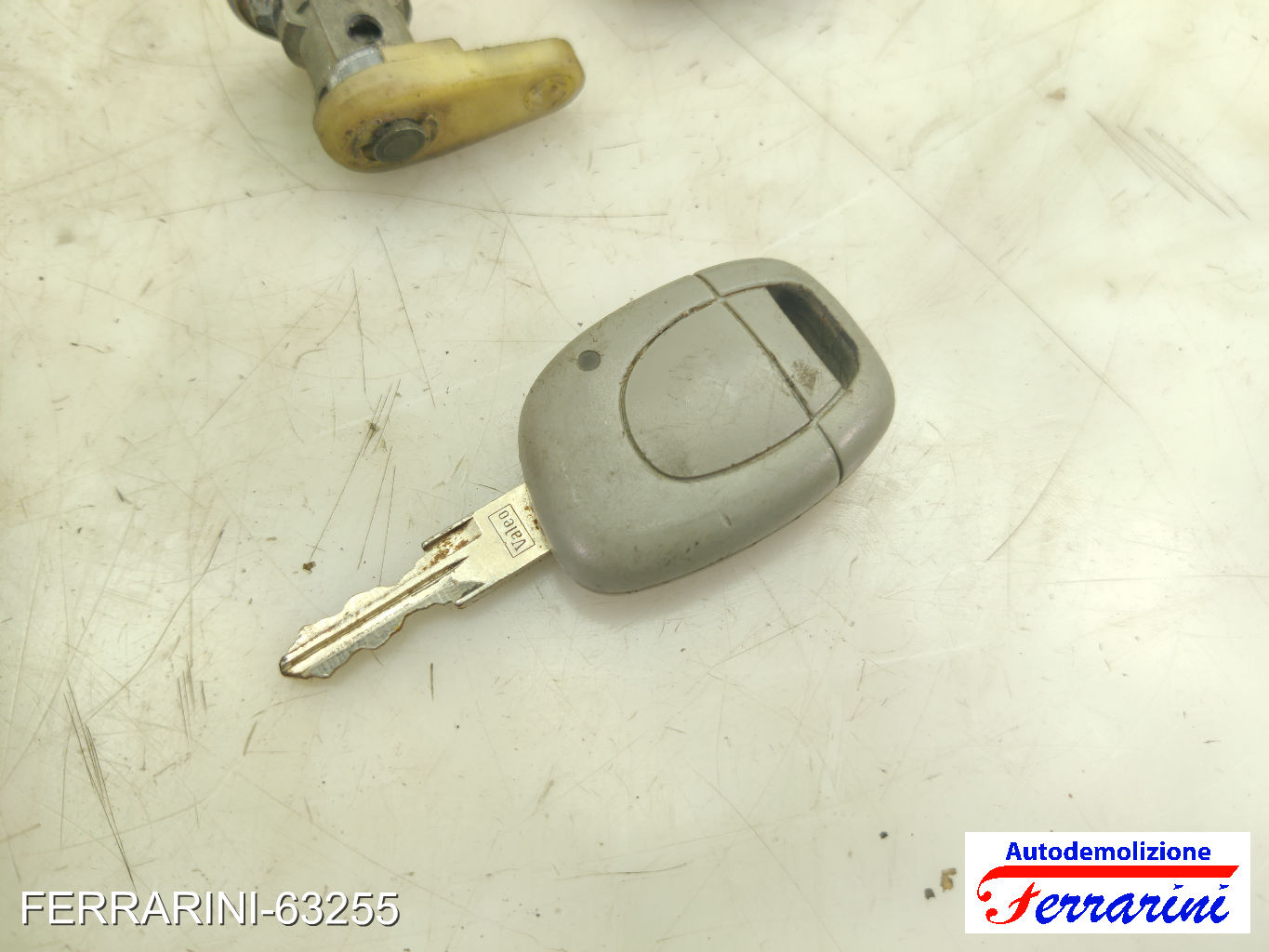 n2 Frutto Serratura Sportello RENAULT TWINGO 1 C06 1996-2007 Sinistra 7701470944
