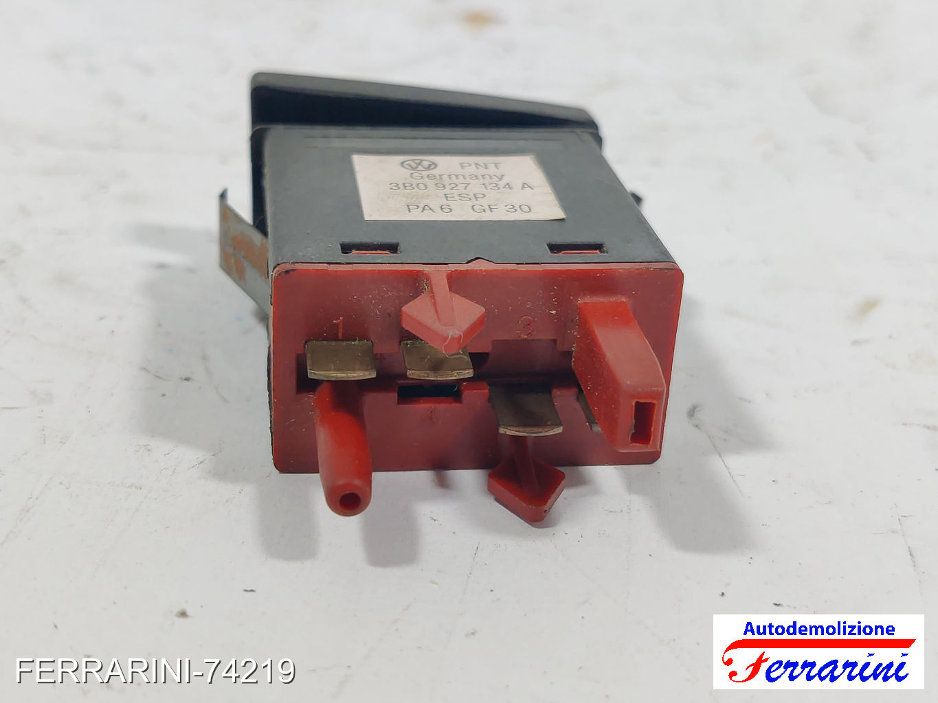 Pulsante ESP VW PASSAT VARIANT 3B6 2000-2005 3B0927134A