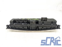 pulsantiera centrale quattro frecce ESP MERCEDES CLASSE C W203 2000-2007