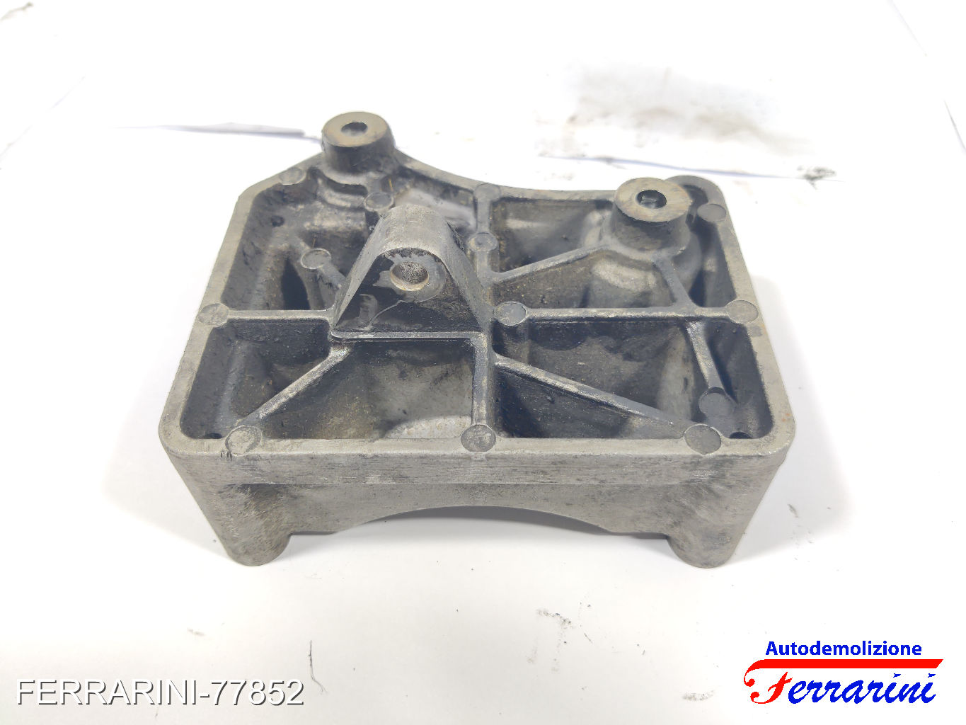 Staffa supporto compressore clima CHEVROLET SPARK M300 1.0 2010-2015 96838903