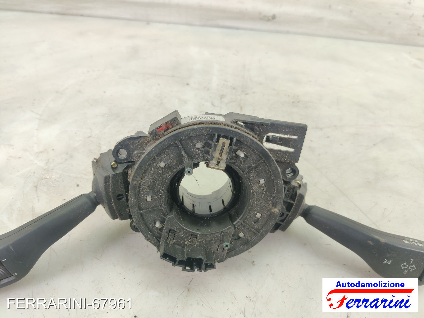 Devioluci FORD FIESTA 6 CB1, CCN 2008-2012 8A6T13N064BE, 8A6T13335BC 8