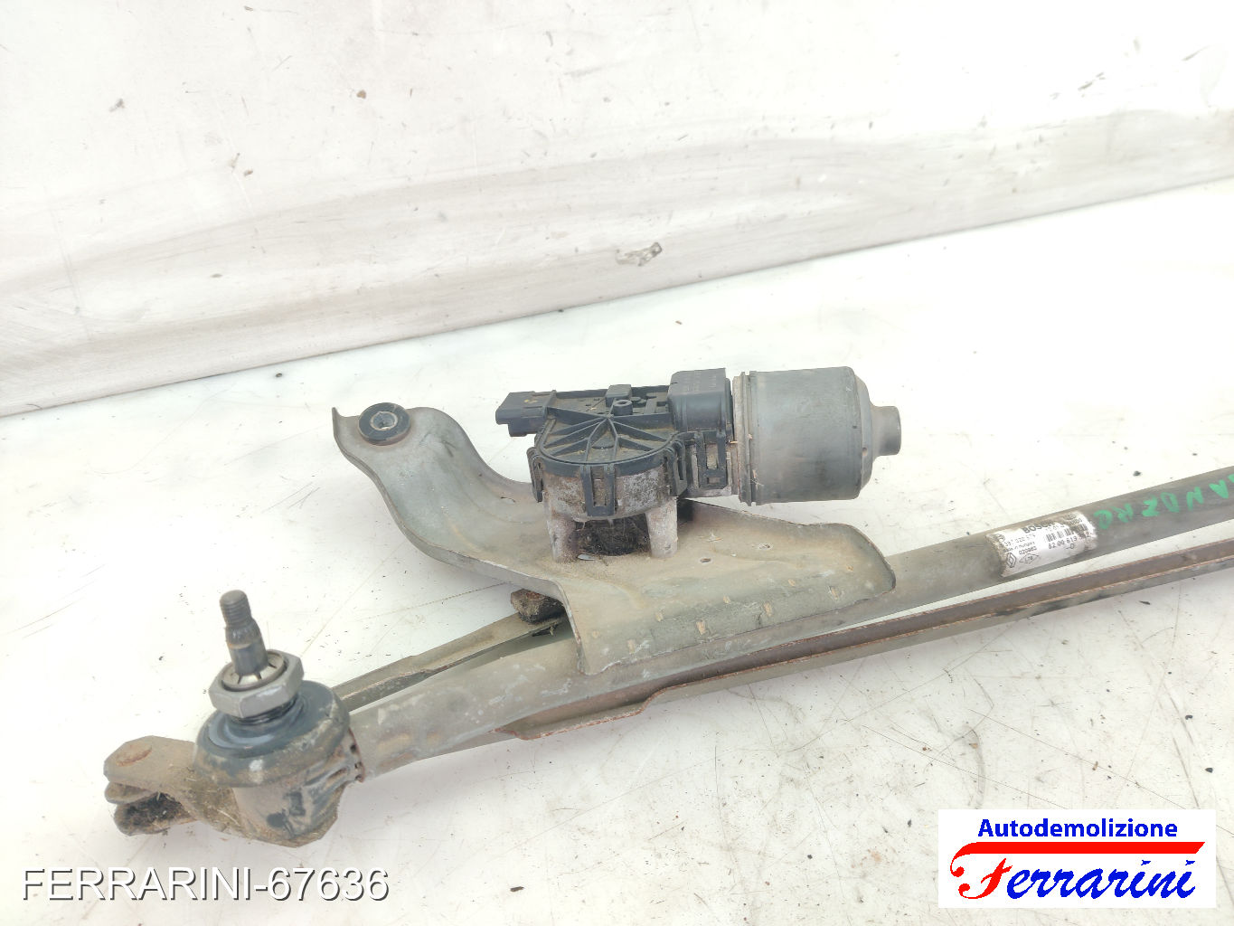 Spazzacqua Motorino Tergicristallo DACIA SANDERO 2010-2012 anteriore, frontale 11