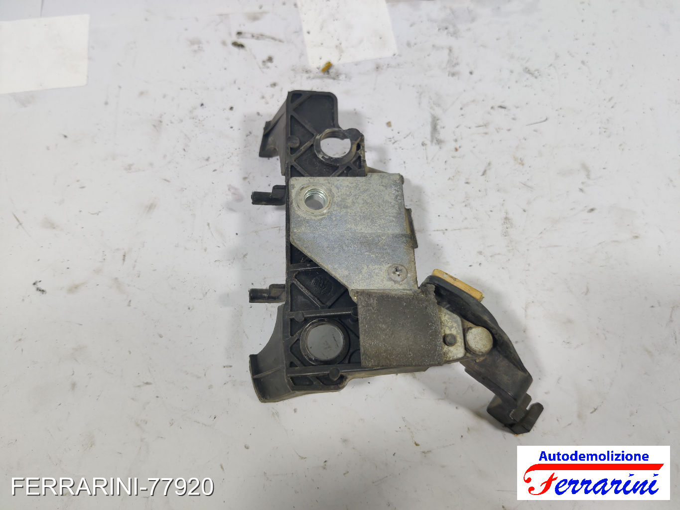 Staffa Supporto Paraurti FIAT GRANDE PUNTO 199 2005-2010 Retro Destra 51772029
