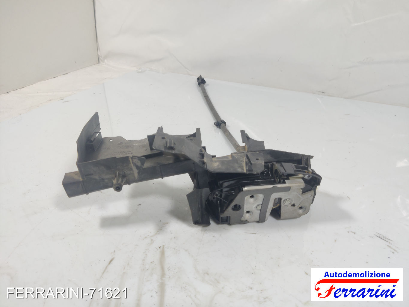 Serratura Porta FORD FOCUS 3 TURNIER 2010-2023 destro, dx, frontale, anteriore