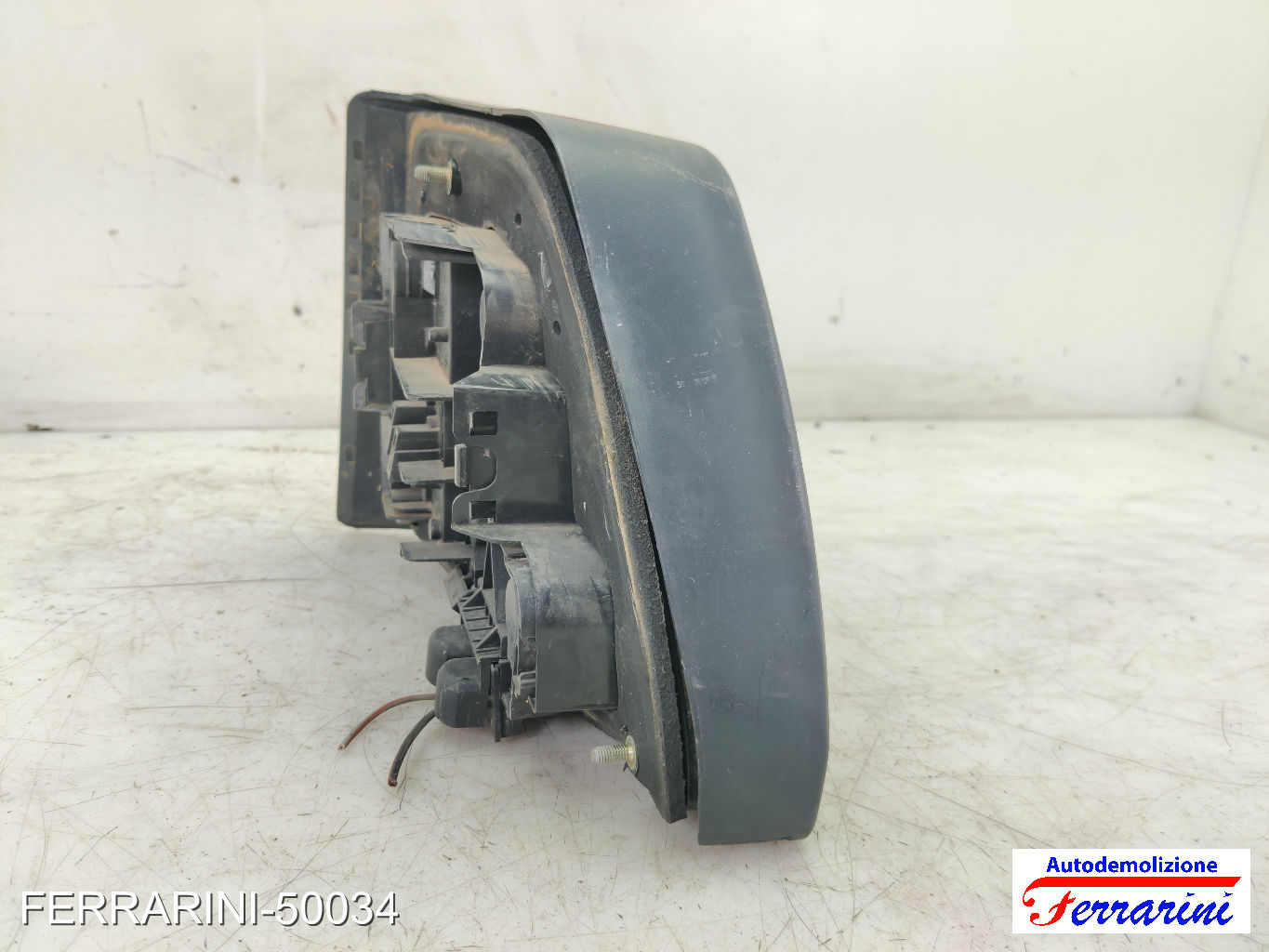 Fanalino Stop Posteriore VW GOLF 2 19E, 1G1 1983-1991 destro, dx 99463242