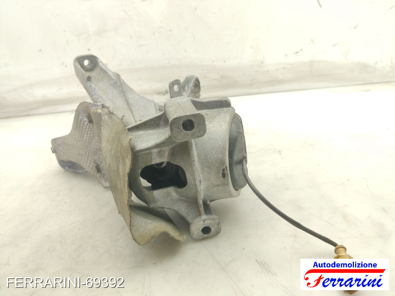 Supporto Motore AUDI A4 AT 8K5 2.0 TDI 2008-2015 8R0199381G, 8K0199381