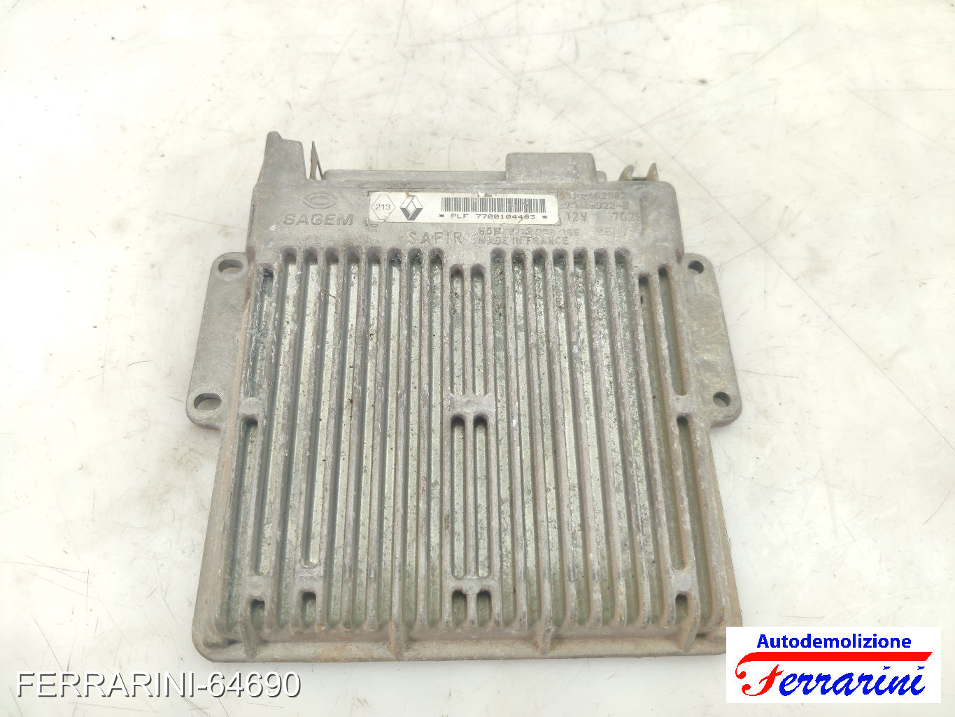 Centralina Motore RENAULT CLIO 1 5/357, B/C57 1.2 1996-1998 7700104483