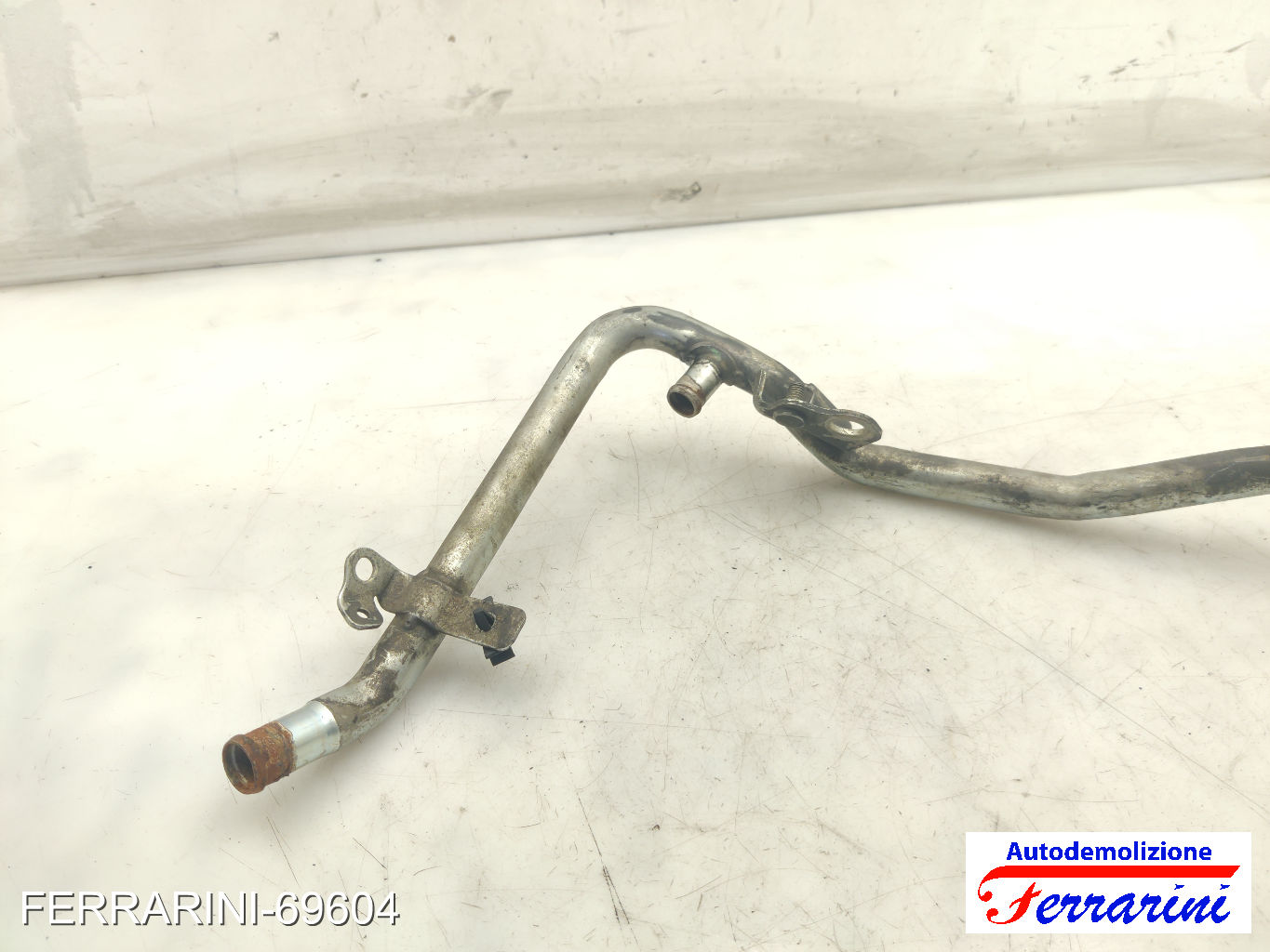 Z17DTH Tubo Acqua Motore Ferro OPEL MERIVA A X03 1.7 CDTI 2003-2010 97371496