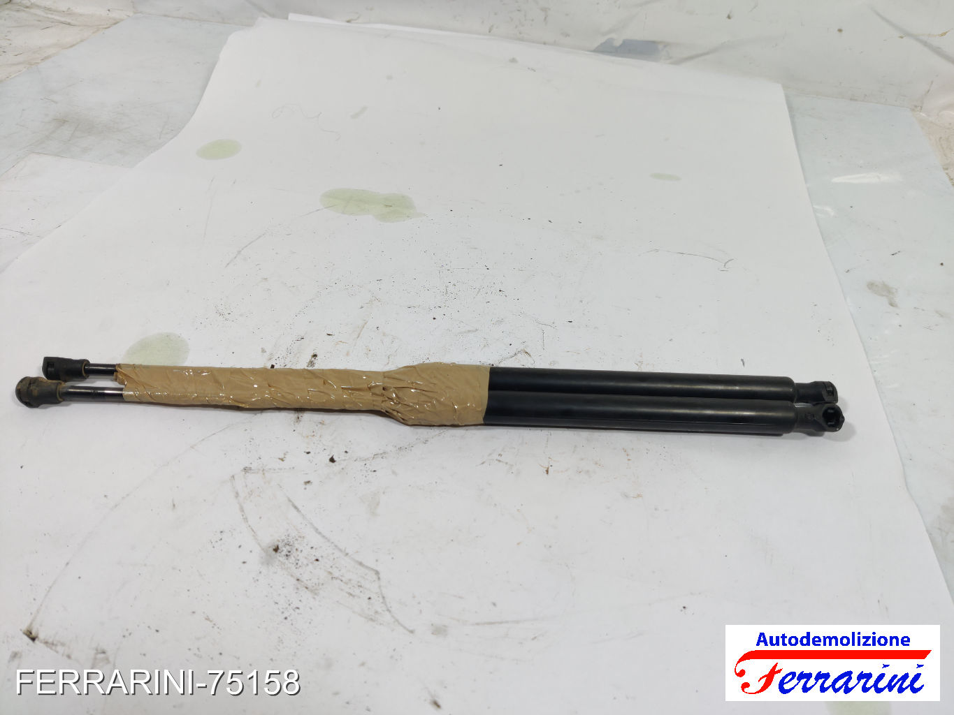 Pistoncini Portellone Posteriore CITROEN C3 2 SC 2009-2013 8731T9, 9683733980