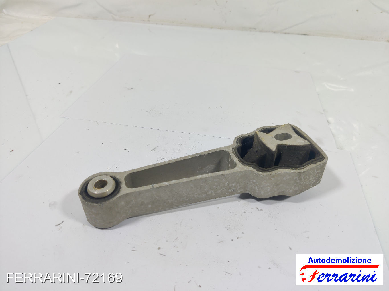 Supporto Motore VOLVO XC60 156 3.2 AWD 2010-2015 30680474, 31430441, LR000597