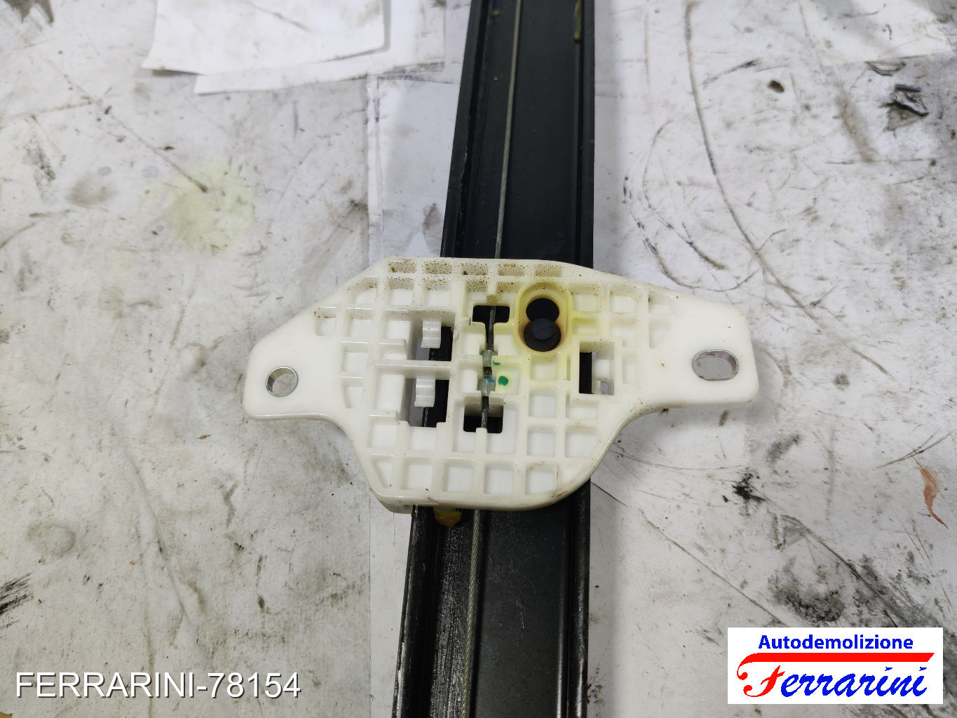Alzavetro CHEVROLET SPARK M300 2010-2015 sinistro, sx, posteriore, post 95394100