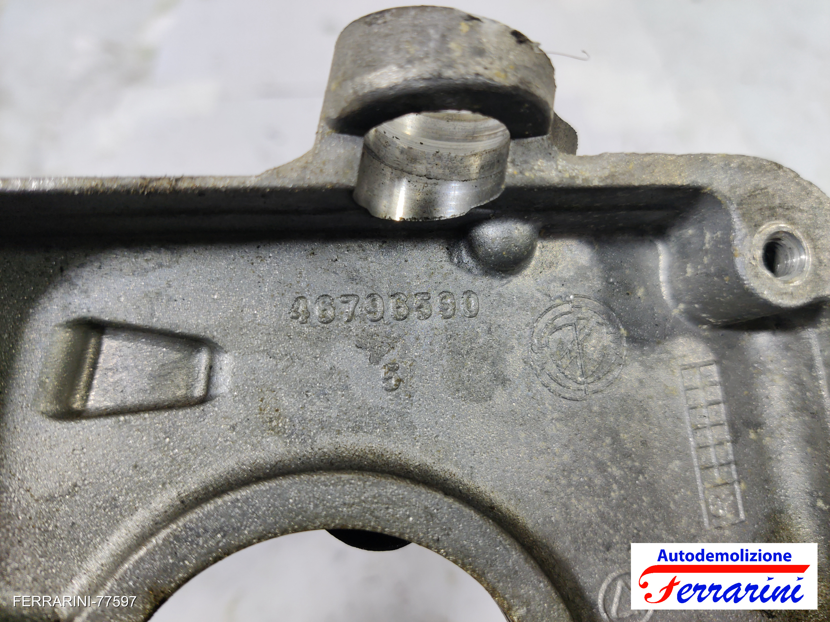 4 bulloni Coperchio Punterie Valvole FIAT PUNTO 188 1.2 60 1999-2010 46796591 9