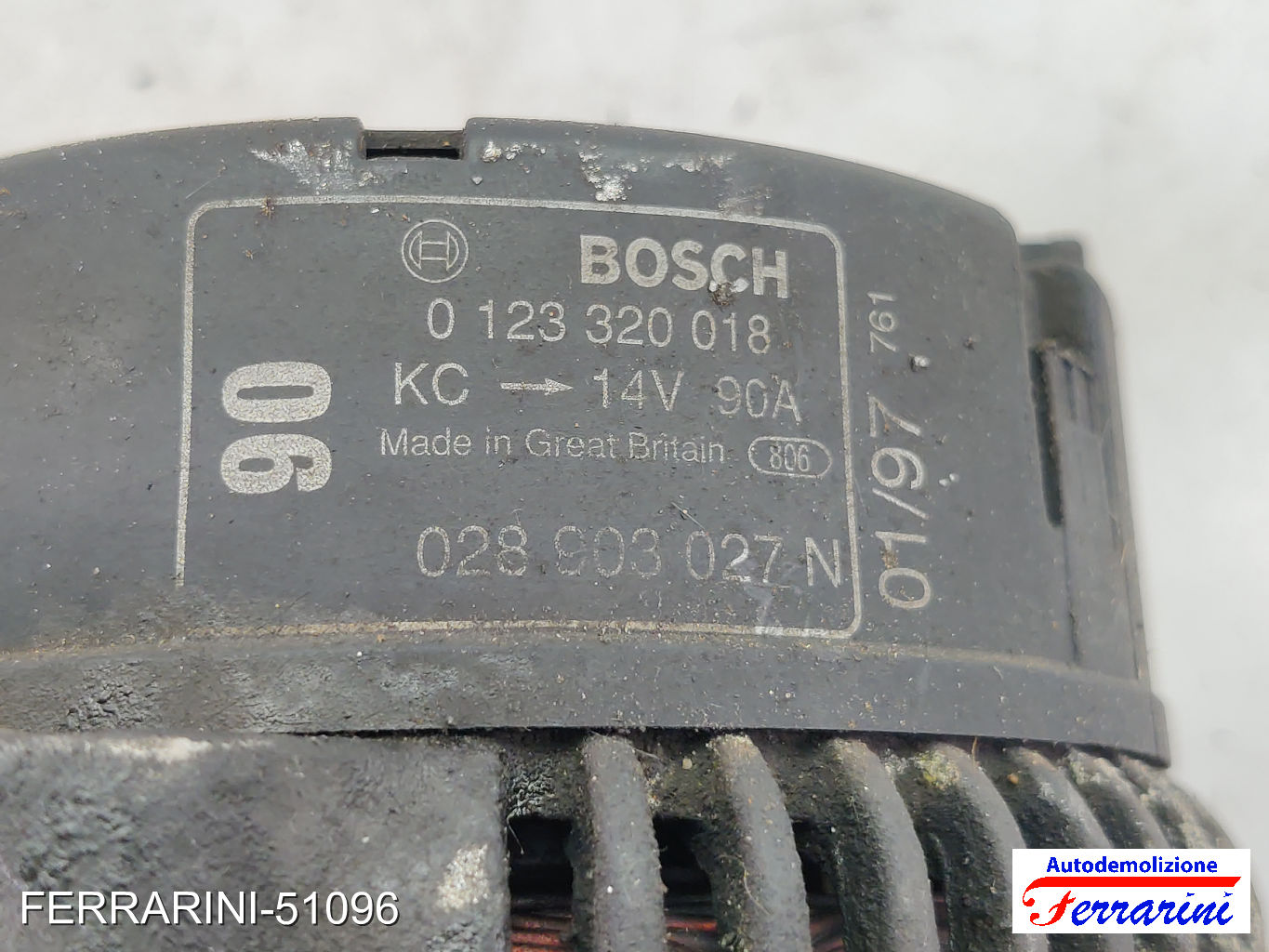 Alternatore VW TRANSPORTER 4 70A, 70H, 7DA, 7DH 2.4 D 1990-1998 0123320018