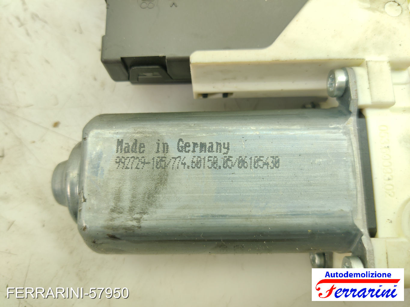 Alzavetro VW PASSAT VARIANT 3C5 2005-2009 destro, dx, frontale, anteriore 9