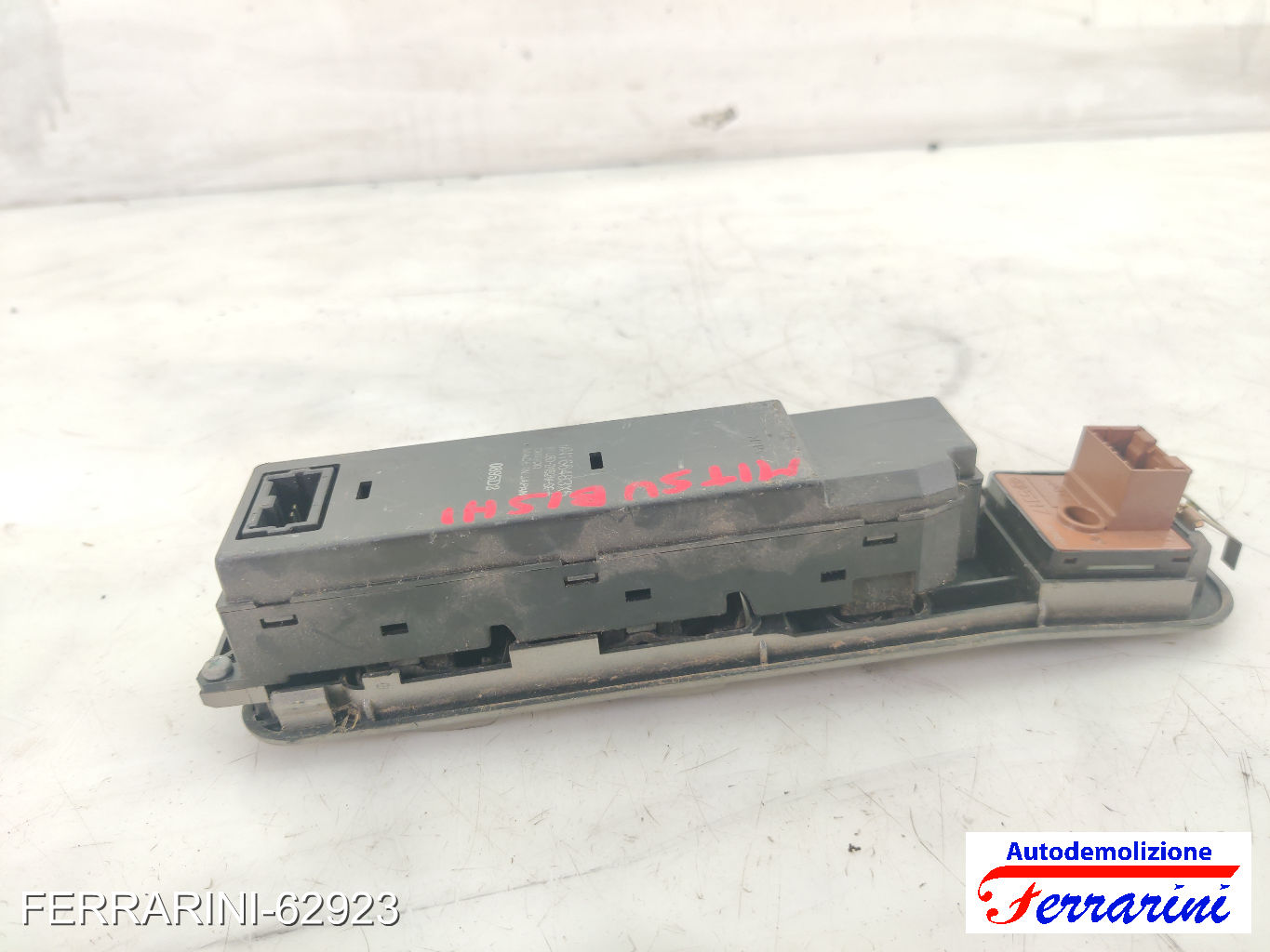 Pulsantiera Tastiera Alzavetro MITSUBISHI PAJERO SPORT 1 K7, K9 1998-2007