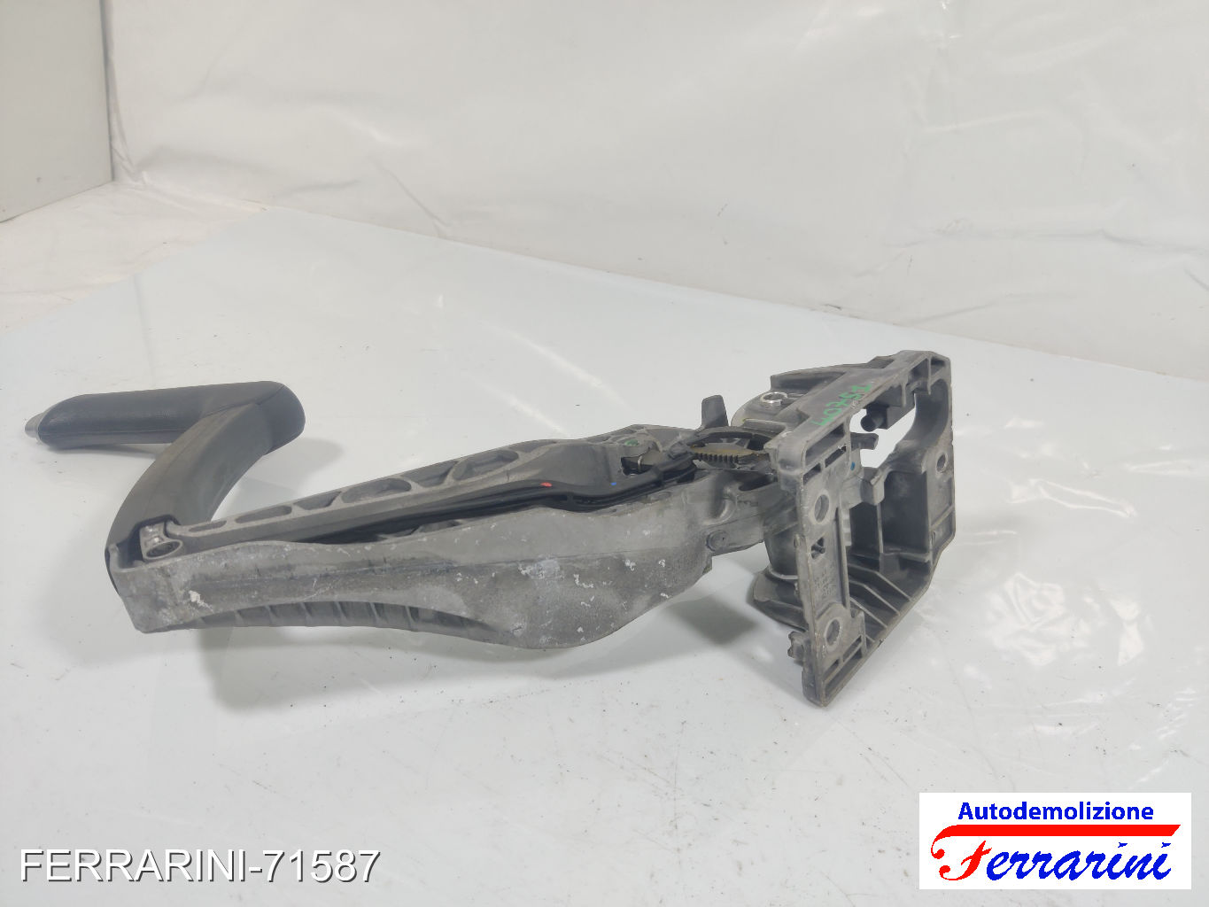 Leva Freno A Mano FORD FOCUS 3 TURNIER 2010-2023 BV612780EA3ZHE, 0605131049