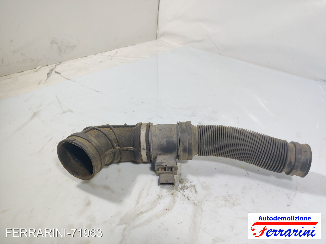 Debimetro ALFA ROMEO 159 939 1.9 JTDM 16V 2005-2011 0281002618, 55350048