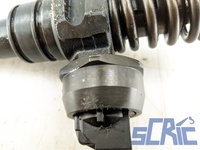 Iniettore VW PASSAT 3B3 1.9 TDI 2000-2005 038130073BA, 0414720216