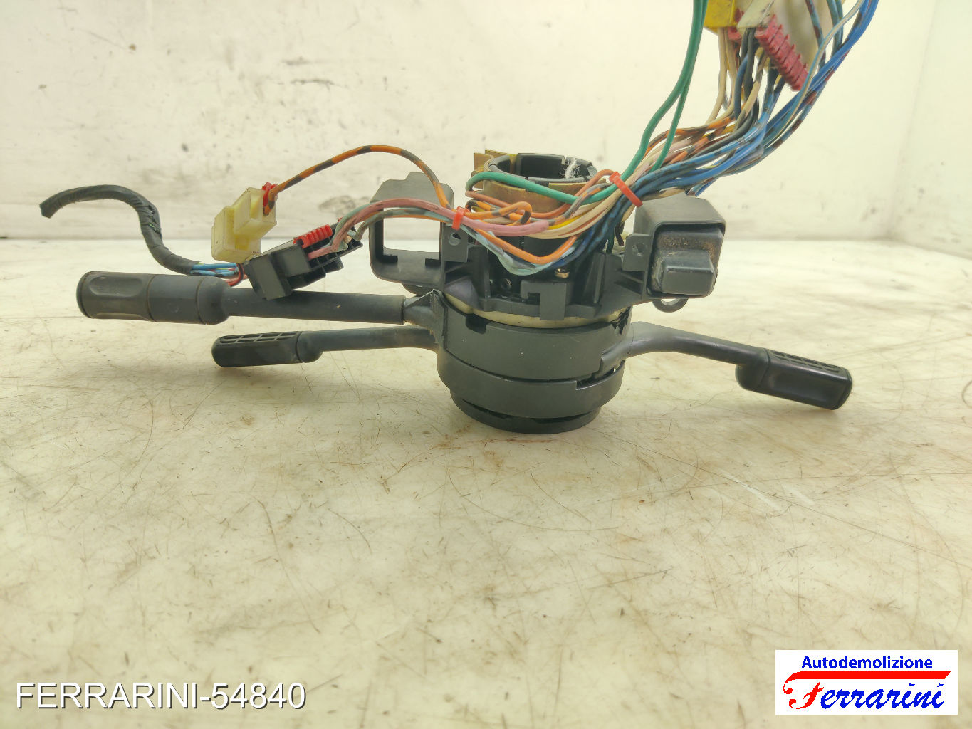 Devioluci FIAT UNO 146 1984-1995 181996880, 181997280, 182427080