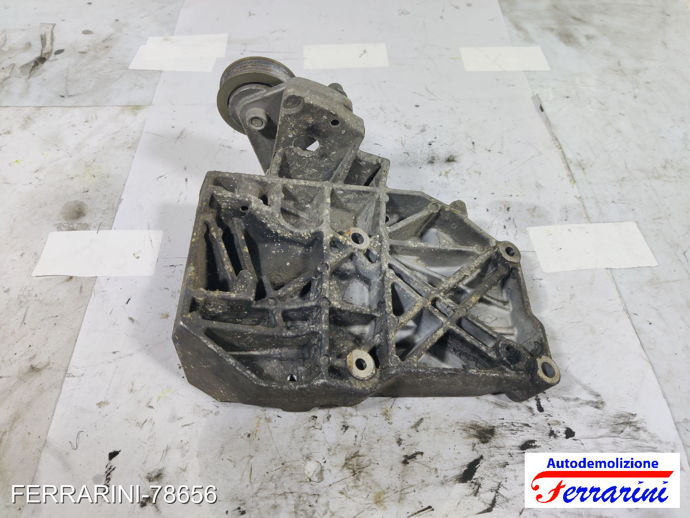 Staffa Supporto Compressore Clima AVB VW PASSAT VARIANT 3B6 1.9 TDI 2000-2005