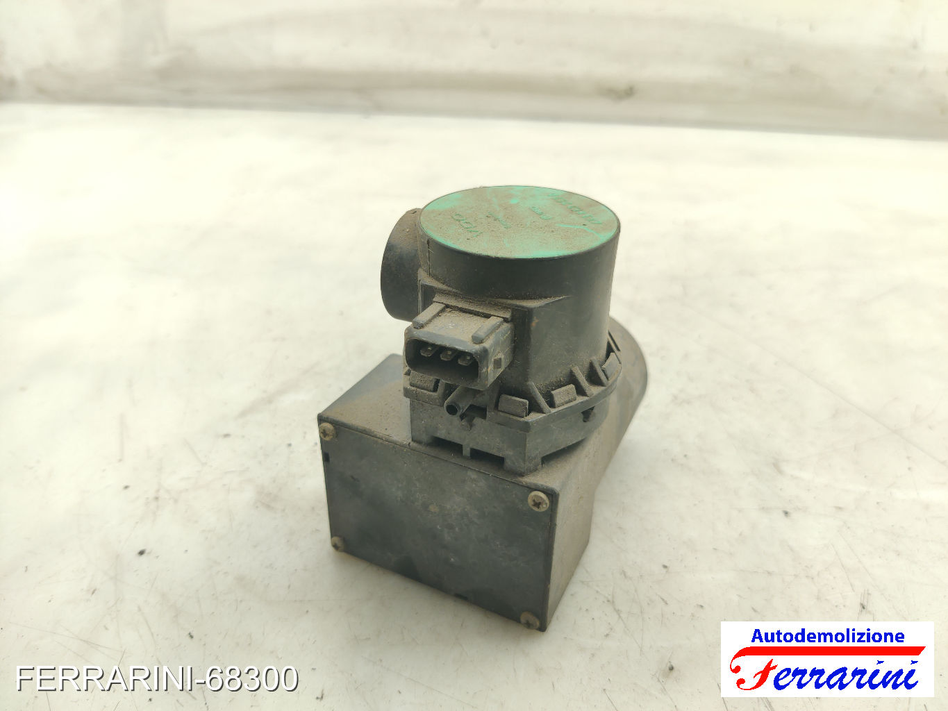 Compressore Chiusura Centralizzata VW GOLF 2 19E, 1G1 1983-1991 443862257A 8