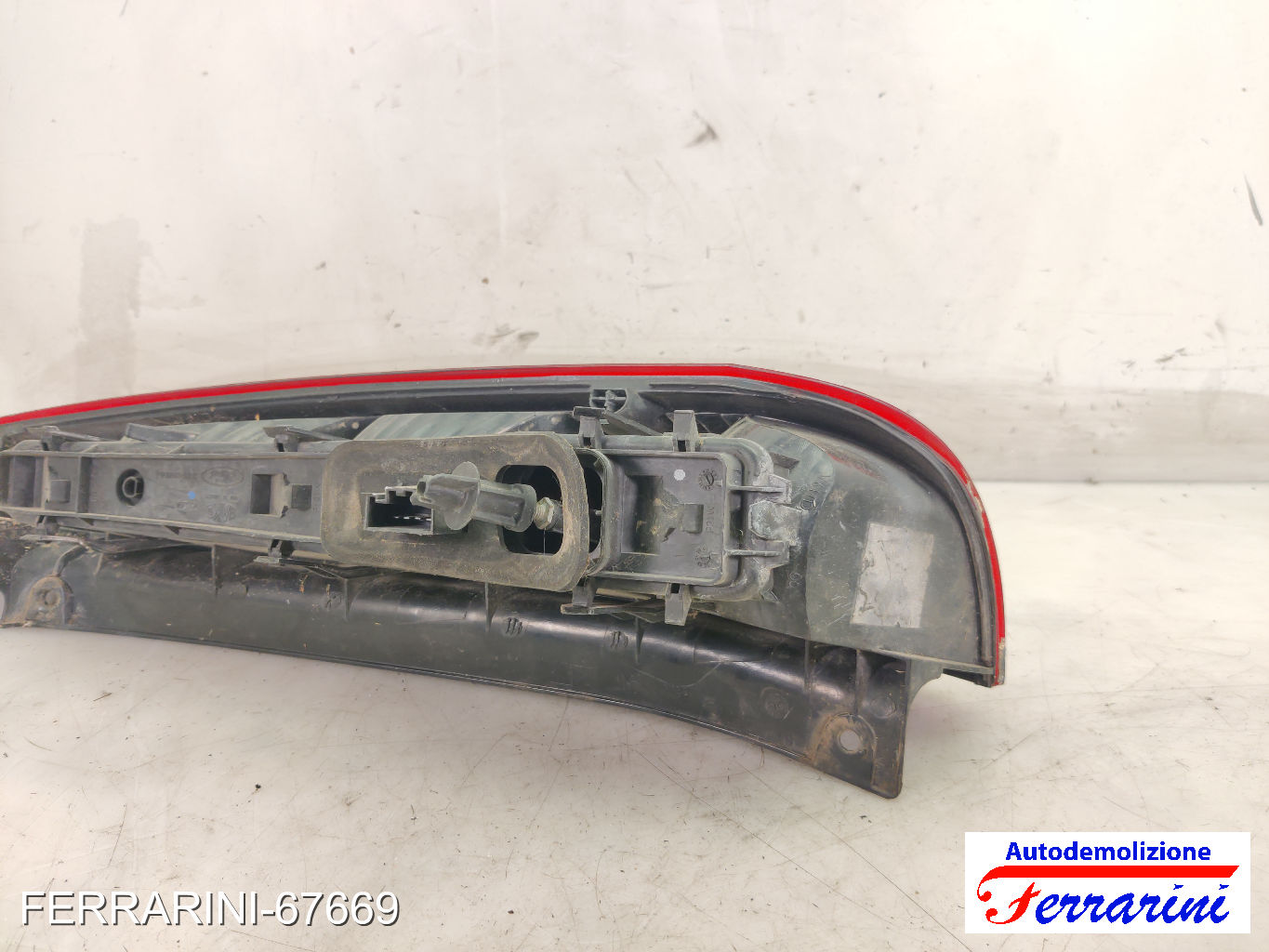 Fanalino Stop Posteriore FORD FIESTA 5 JD, JH 2002-2008 sinistro, sx, posteriore 8