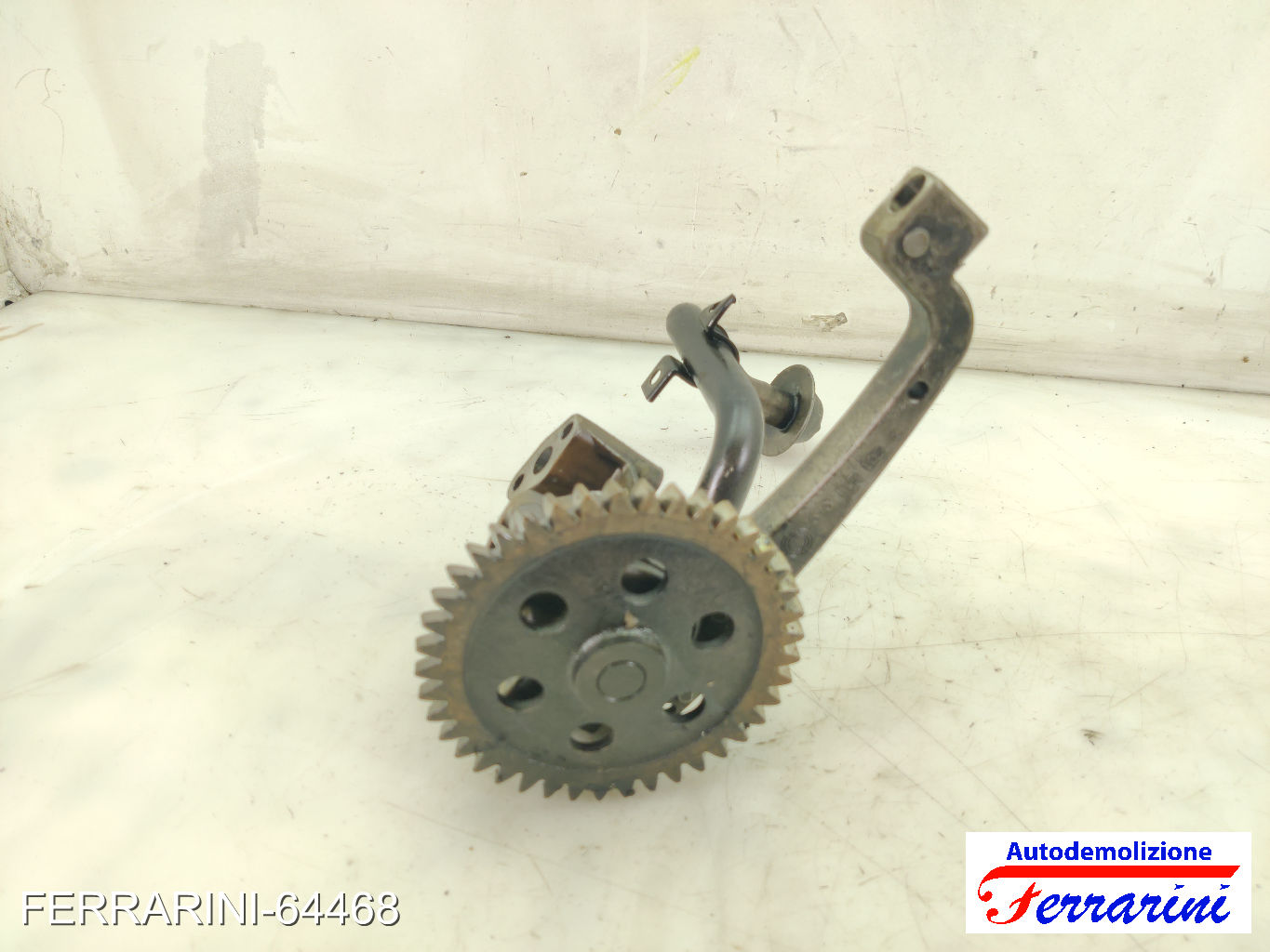 Pompa Olio Motore VW TOUAREG 7L6, 7L7, 7LA 2.5 R5 TDI 2003-2010 070115105A